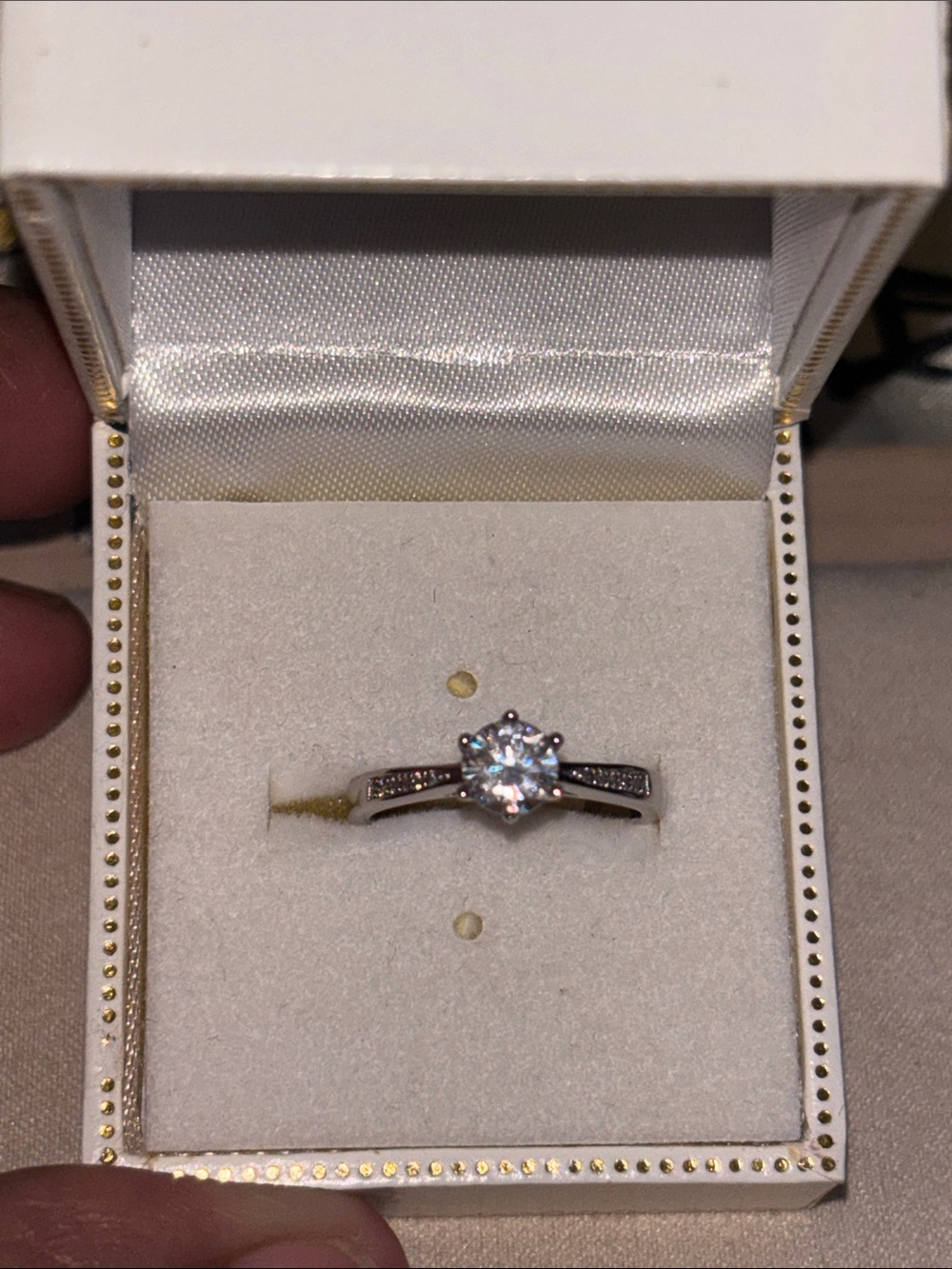 Sparkling White Solitaire Round-Cut Ring in White